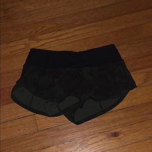 camo lulu shorts